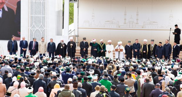 В Казани состоялось торжественное мероприятие установки памятного камня в ознаменование начала строительства Соборной Мечети 