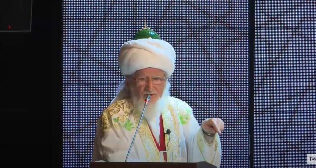 Во Всероссийском сходе татарских  религиозных деятелей выступил Талгат хазрат Таджуддин