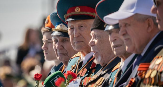 ВИДЕО: Минниханов опубликовал ролик о Дне Победы в Казани