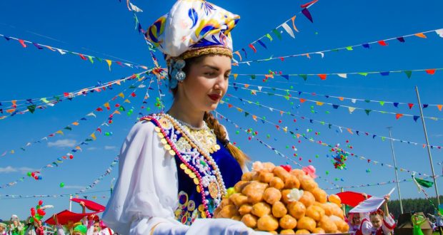 В Новосибирске прошел национальный праздник Сабантуй