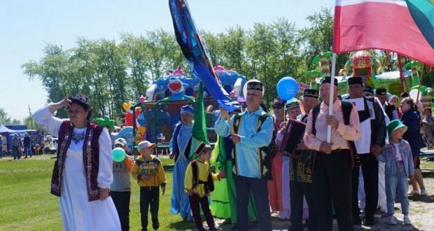 Постоянное представительство Татарстана оказало содействие проведению Сабантуя в городах Верхняя Пышма, Серов, Ревда