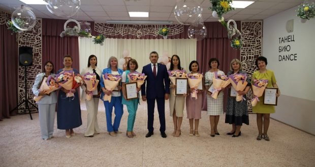 Сегодня состоялась церемония награждения лучших билингвальных детских садов Татарстана