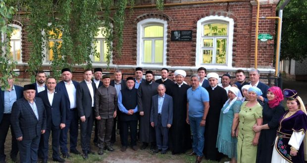 Vasil Shaykhraziev visited the Tatar Center of Culture and Art named after A.M. Ishimbayev