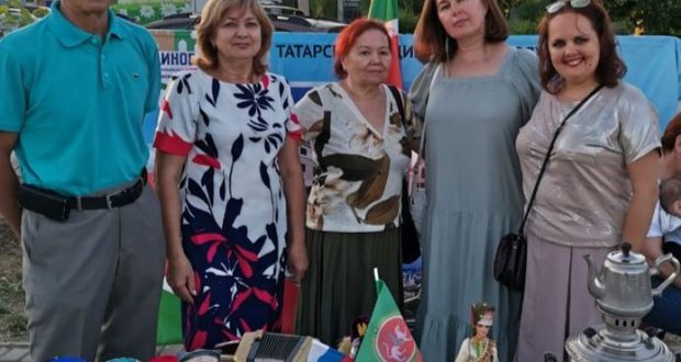Татары Волжского приняли участие в празднике в честь Дня России
