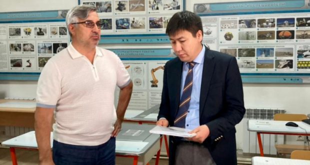 Василь Шайхразиев встретился с министром образования Кыргызской Республики