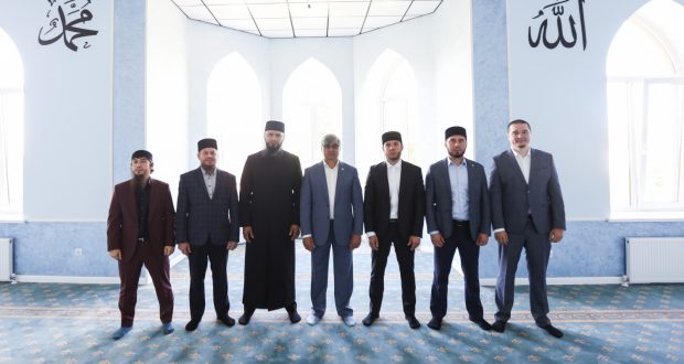 ФОТОРЕПОРТАЖ: Председатель Национального Совета посетил мусульманский культурный центр г. Саранска
