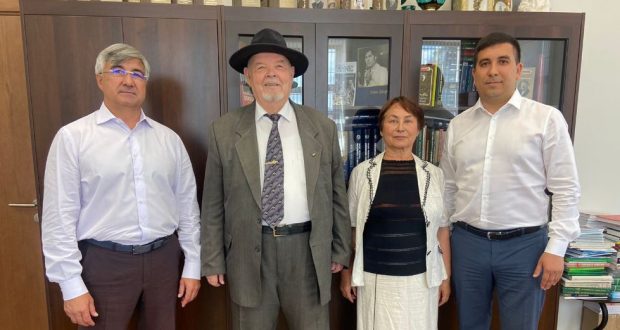 Vasil Shaikhraziev met with Chairman of the Council of Elders of Tatars and Bashkirs of Uzbekistan Rim Giniyatullin