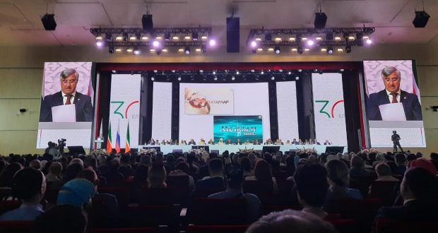 Василь Шайхразиев выступил с докладом о деятельности Всемирного конгресса татар за 5 лет