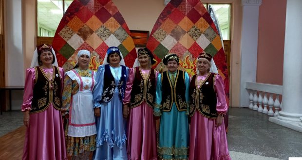 Центр татарской культуры «Дулкын» принял участие в юбилее г. Новоалтайска