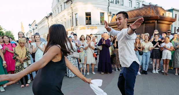 Артисты балета сразятся в мужском батле по татарскому танцу