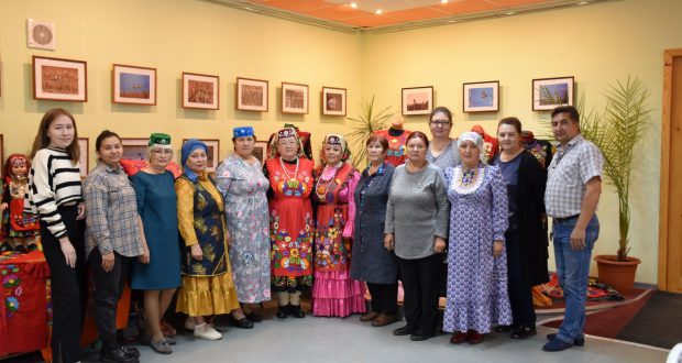 В Омской области прошла встреча татарских  народных вокальных коллективов  «Дуслар белән бергә»
