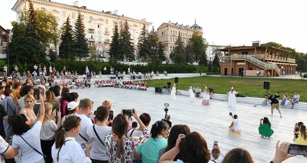 Philharmonic artists and the Kazan Nury orchestra will perform at the evening of Tatar culture in the Black Lake Park