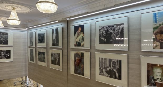 Легенда татарстанской фотографии: в Казани открылась фотовыставка Султана Исхакова