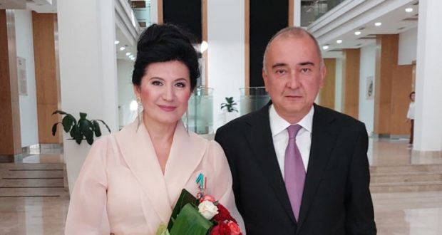 Ферузу Мухамад-Алиевну наградили орденом «Дўстлик»
