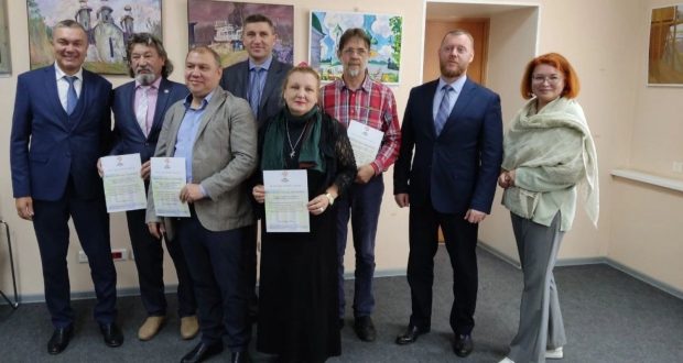 В Доме дружбы Ленинградской области открылась выставка с участием татарских художников