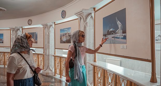 В Казанском Кремле открылась фотовыставка о соборных мечетях
