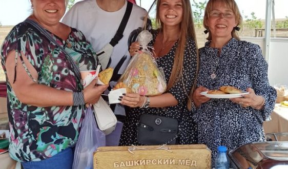 Татарскую кухню представили на фестивале еды в Историческом парке в Болгарии