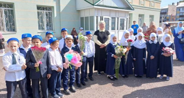 Порог татарской школы “Нур” ДУМ РТ перешагнули 70 детей