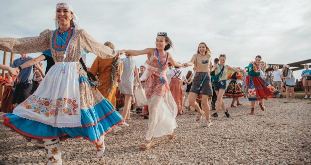 6 experts from Russia will talk about the features of the Tatar dance
