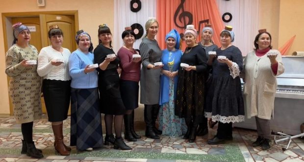 В Пензенской области прошел мастер-класс по изготовлению национального женского головного убора “Калфак”
