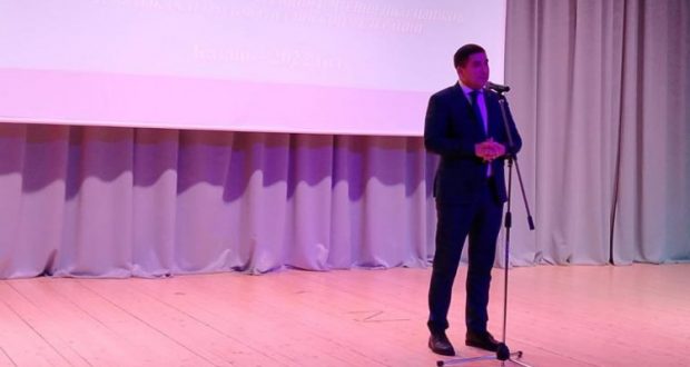 Данис Шакиров выступил на исследовательской конференции школьников на языках народов Российской Федерации