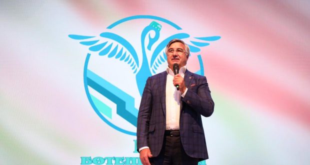 Василь Шайхразиев поздравил победителей фестиваля “Каз өмәсе”