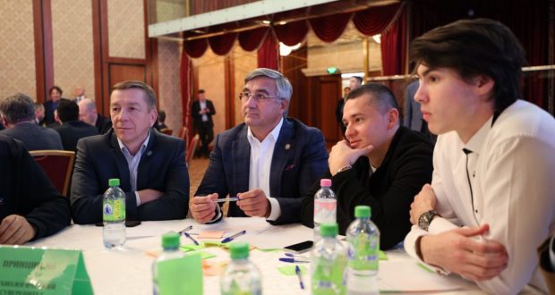 Василь Шайхразиев посетил мероприятие «Бизнес объединяет» в рамках форума “Деловые партнеры Татарстана”