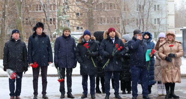 Данис Шакиров принял участие в торжественном открытии бюста Магубе Сыртлановой