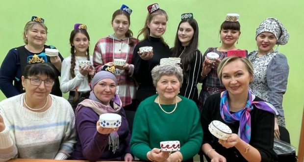 Организация  “Ак калфак”  провела мастер-класс по пошиву калфака в Пензенской области