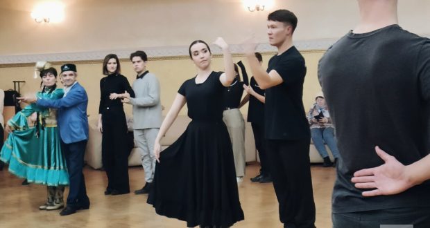 Госансамбль песни и танца РТ провел в Москве мастер-класс по татарским народным танцам