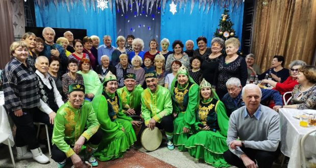 В центре татарской культуры Прокопьевска состоялась встреча с пожилыми людьми