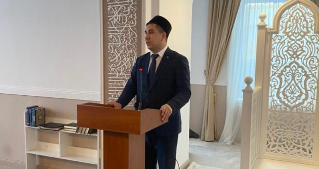 Данис Шакиров встретился с воспитанниками Казанского высшего Мусульманского Медресе