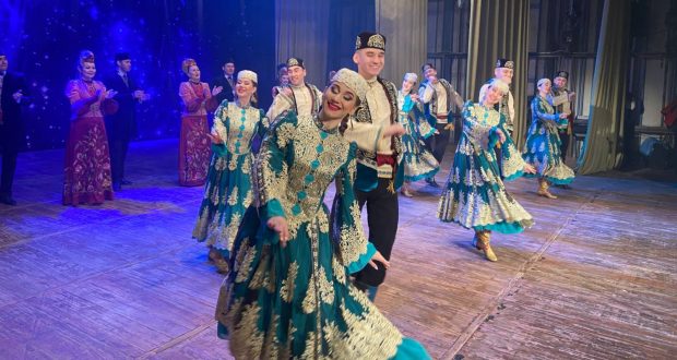 Lugansk People’s Republic Welcome Tatarstan’s State Song and Dance Ensemble