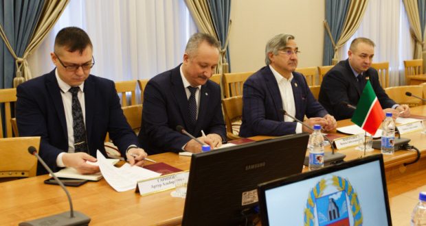 В Правительстве Алтайского края состоялась встреча с официальной делегацией Республики Татарстан