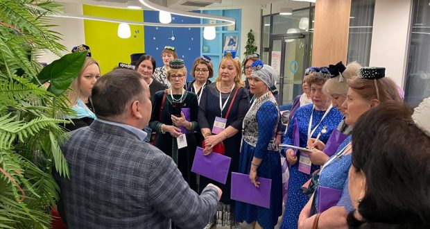 Участники III Всемирного съезда татарских женщин познакомились с школой “АЛЬТА скул”