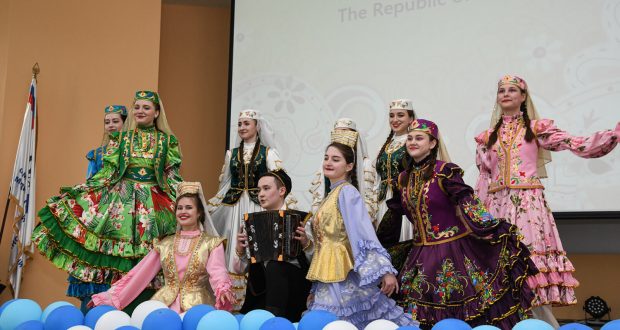 Этнофестиваль «Дружба народов СамГМУ» объединил сотни студентов из разных стран