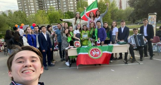 Якташлыклар фестивалендә Мәскәү югары уку йортының татар студентлары чәк-чәк уйнатты