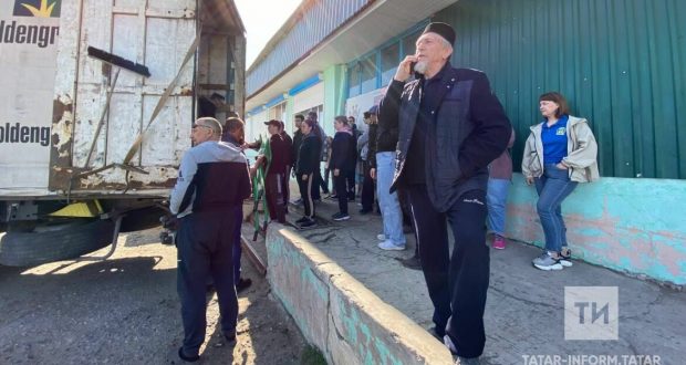 Бөтендөнья татар конгрессы янгыннан каза күргән Эчкен авылына гуманитар ярдәм тапшырды
