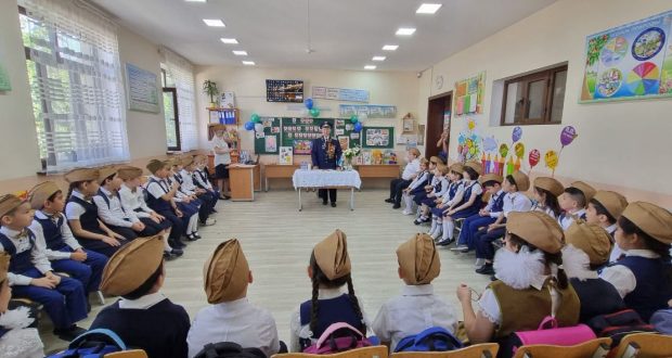 В Ташкенте состоялась встреча учеников с Ветераном Мансуром Урмеевым