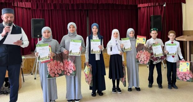 В школе «Яктылык» прошла викторина «Мир исламской культуры»