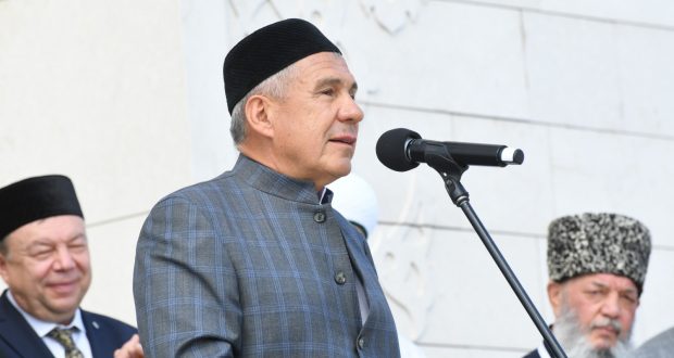 Rais of Tatarstan takes part in an opening of the Izge Bolgar Dzhieny