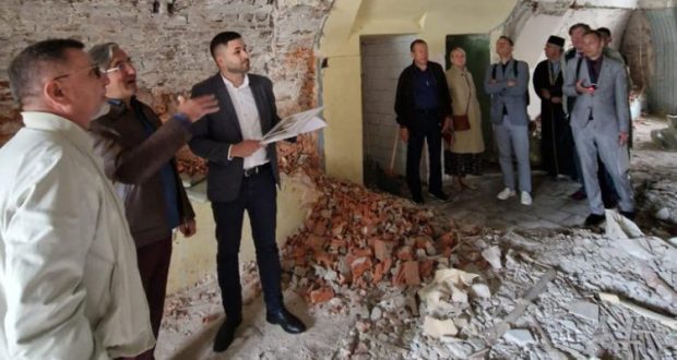Председатель Национального Совета ознакомился с ходом ремонтных работ в здании Нижегородского Татарского культурного центра