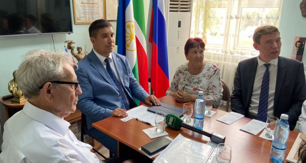 Данис Шакиров находится с рабочим визитом в городе Бишкек