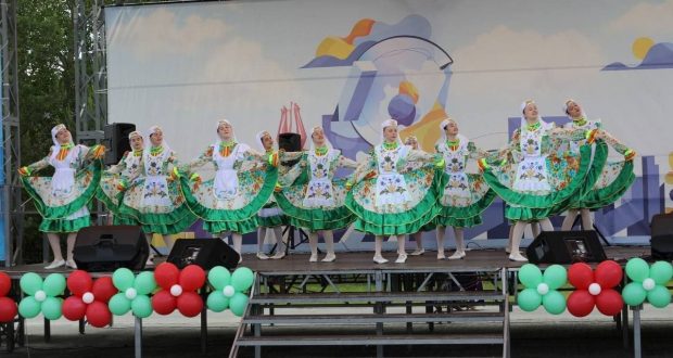 Выходные в Лангепасе открылись большим национальным праздником “Сабантуй”.