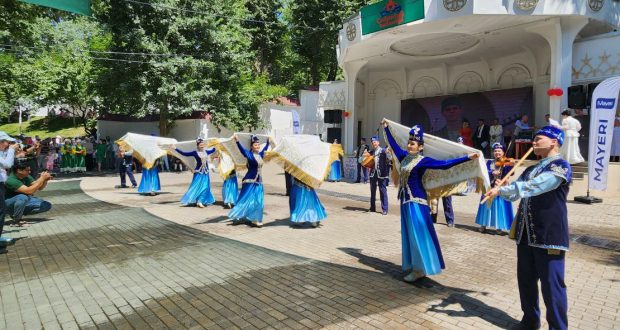 ФОТОРЕПОРТАЖ: В Ташкенте прошел национальный праздник Сабантуй