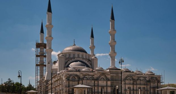 В Крыму стартуют работы по росписи соборной мечети