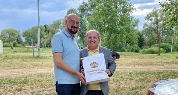Минниханов заказал кулинару Ханкишиеву книгу о татарской кухне