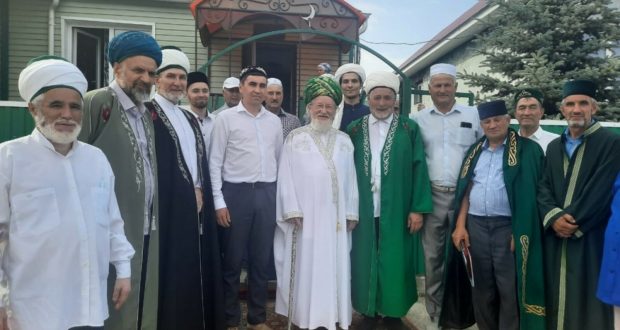 В Шаранском районе открылись сразу две новые мечети