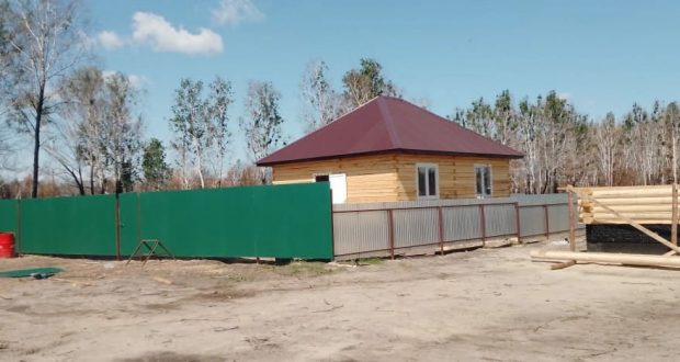 Нижневартовские предприниматели построили дом семье учительницы из села Юлдус