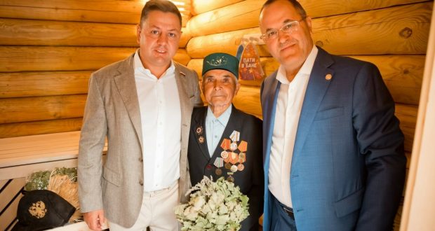 Ветеран войны из Балтасинского района получил на 93-й день рождения новую баню